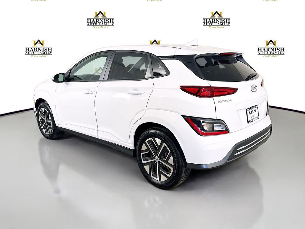 Used 2023 Hyundai Kona SE w/ Cargo Package FWD image 5