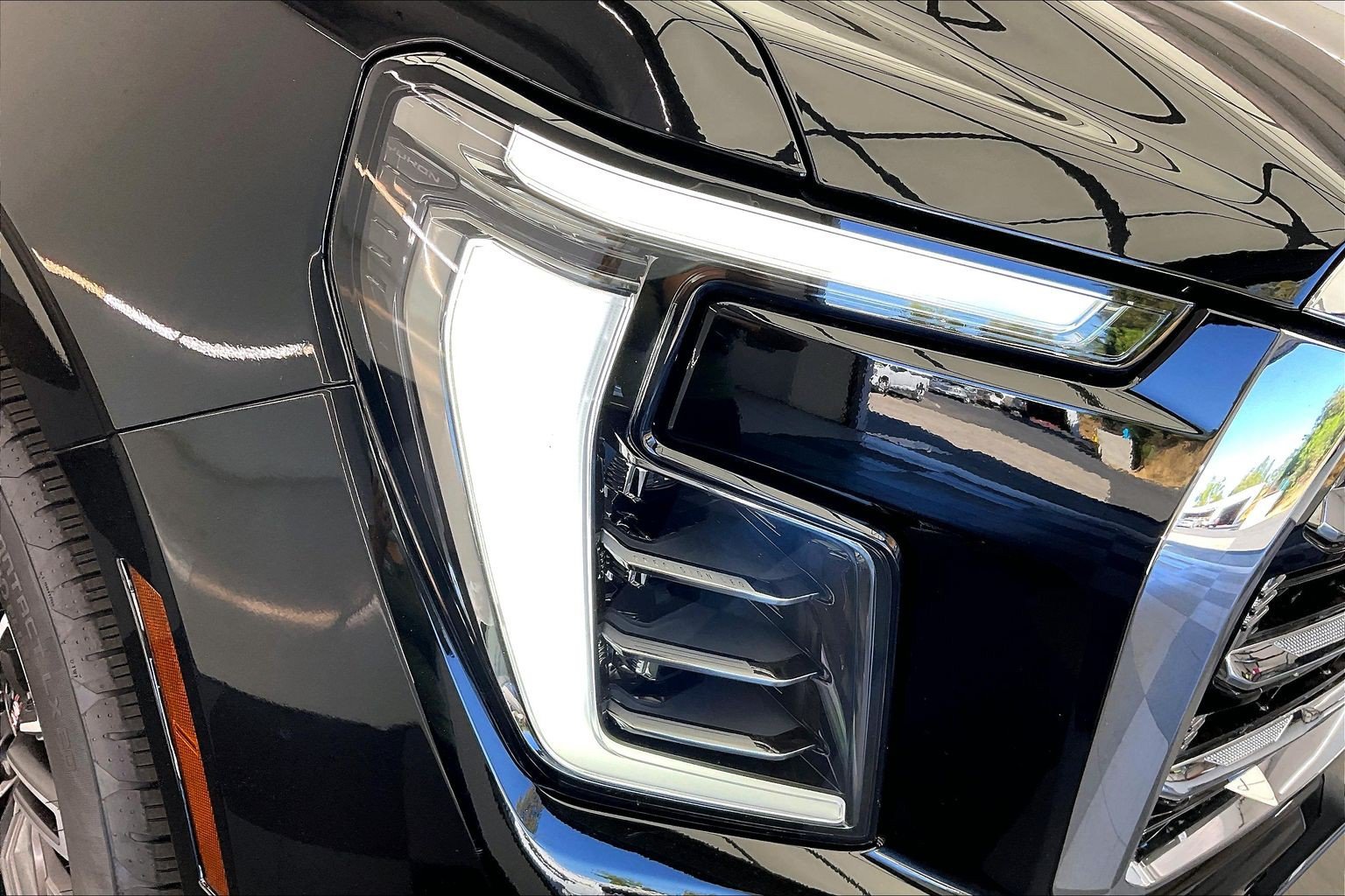 New 2026 GMC Yukon XL Elevation AWD/4WD image 15