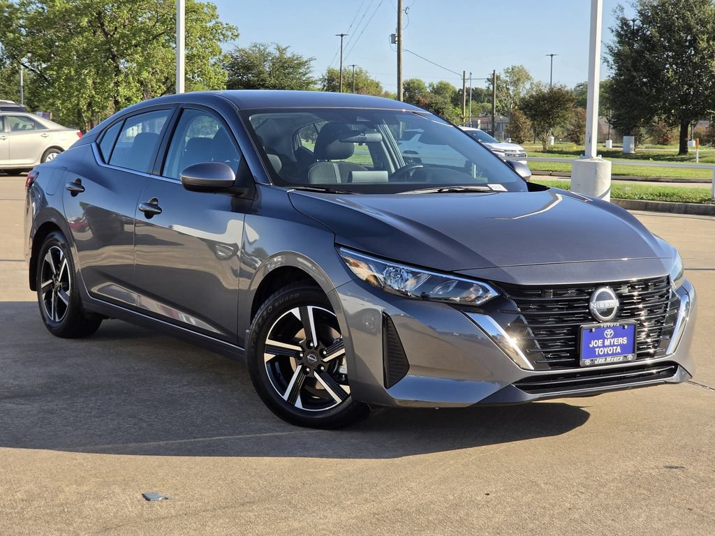Used 2025 Nissan Sentra SV w/ All-Weather Package FWD image 2