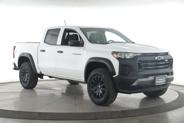 Used 2026 Chevrolet Colorado Trail Boss AWD/4WD image 2