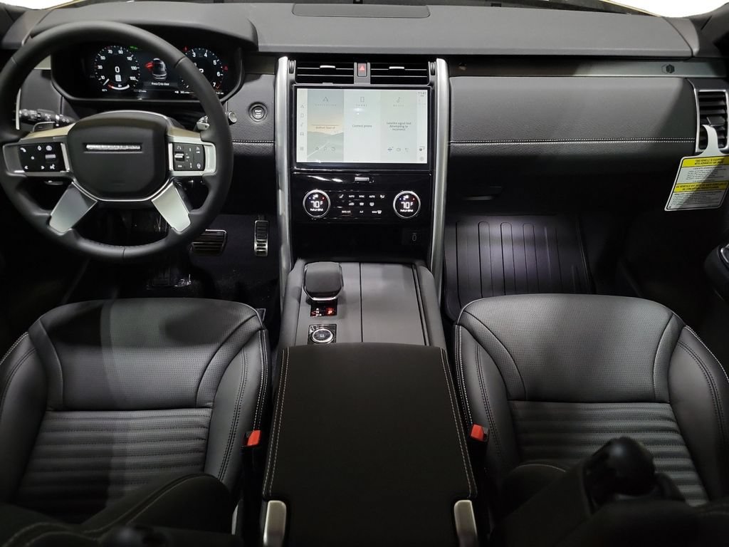 New 2026 Land Rover Discovery Limited Edition AWD/4WD image 25