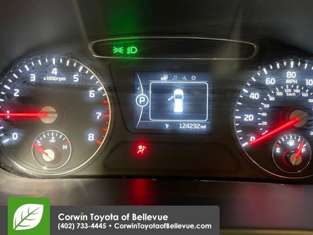 Used 2016 Kia Sorento LX w/ LX Convenience Package image 16