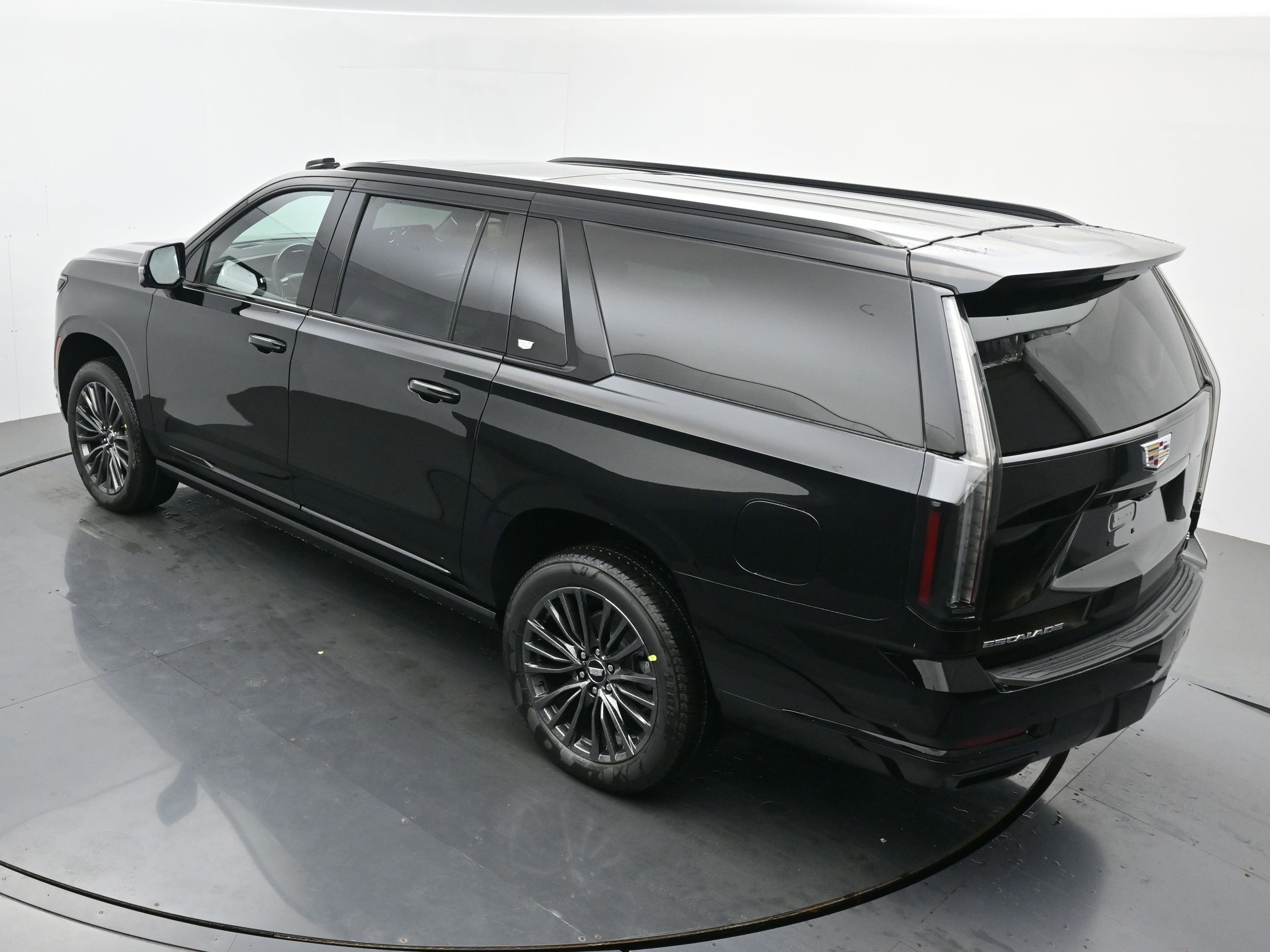 New 2026 Cadillac Escalade ESV Platinum Sport AWD/4WD image 25