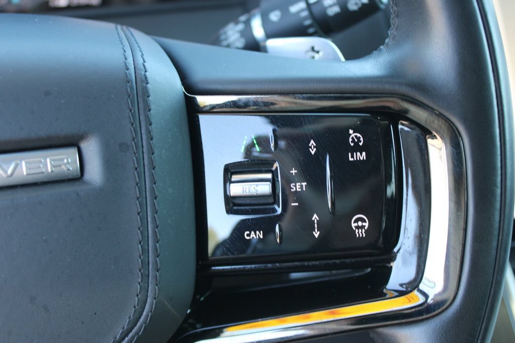 Used 2025 Land Rover Range Rover Velar Dynamic SE AWD/4WD image 35
