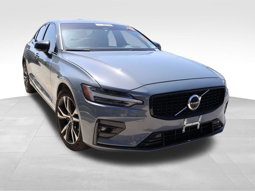 Used 2024 Volvo S60 B5 Plus AWD/4WD image 9