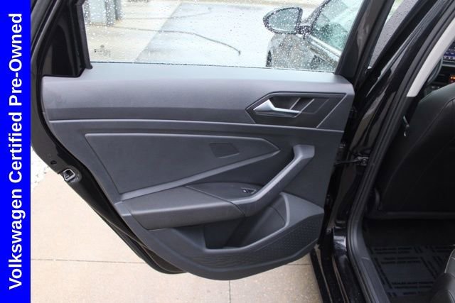 Used 2024 Volkswagen Jetta SE image 24