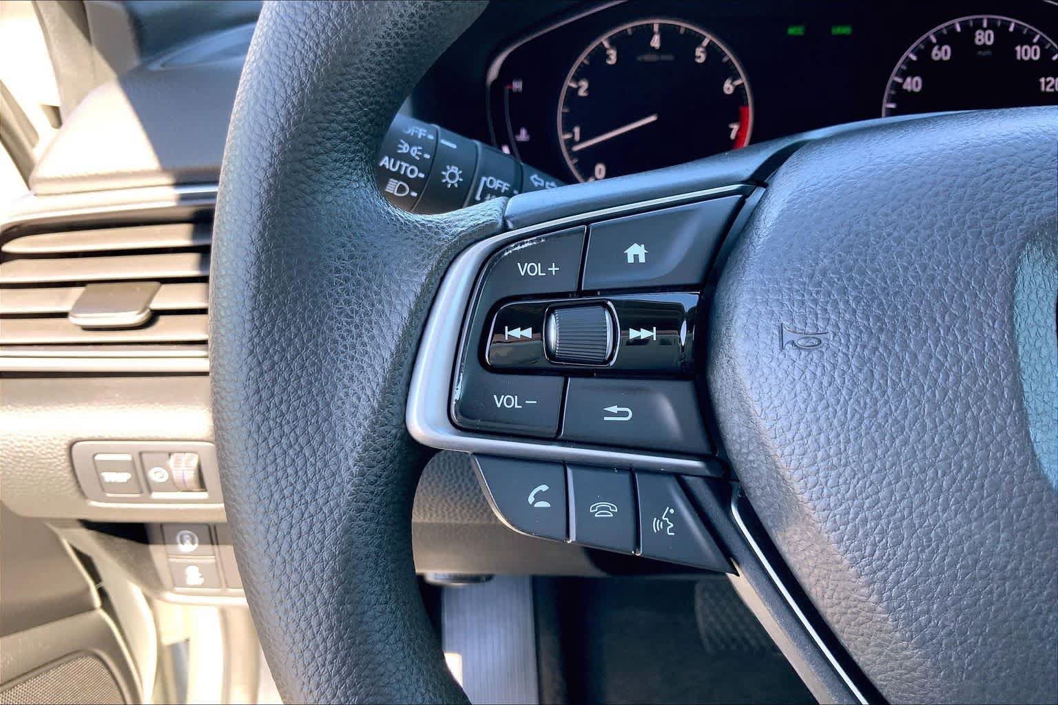 Used 2020 Honda Accord EX image 21