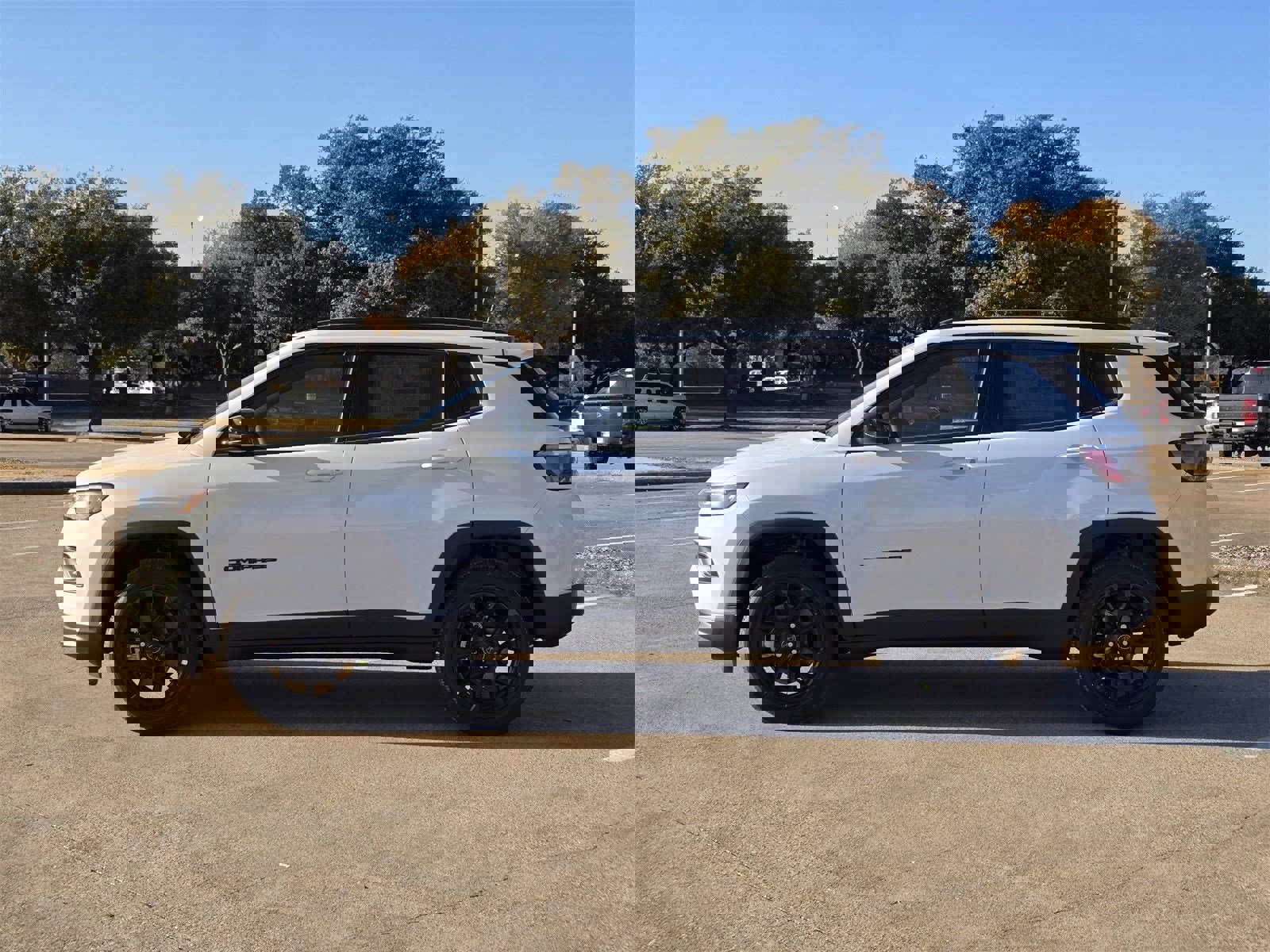 New 2026 Jeep Compass Latitude image 3