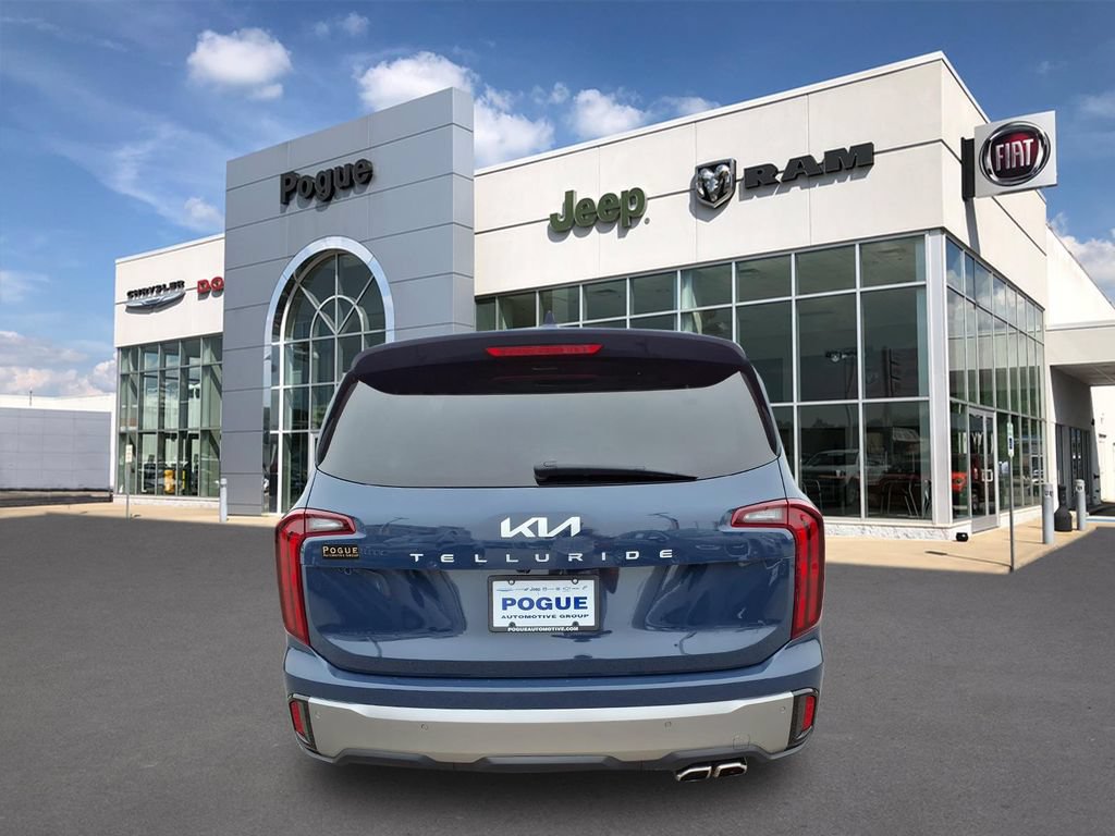 Used 2025 Kia Telluride S FWD image 4