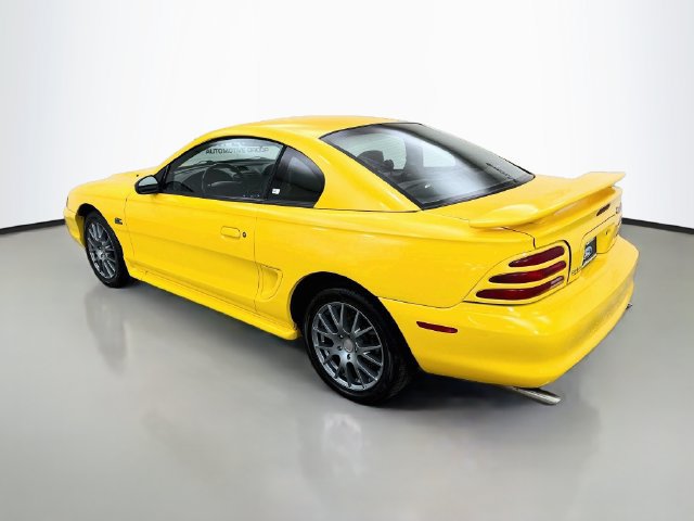 Used 1995 Ford Mustang GT RWD image 5