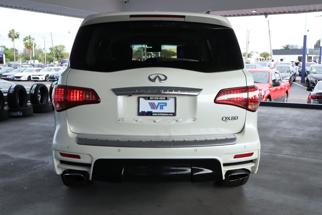 Used 2017 INFINITI QX80 4WD w/ Driver Assistance Package image 9