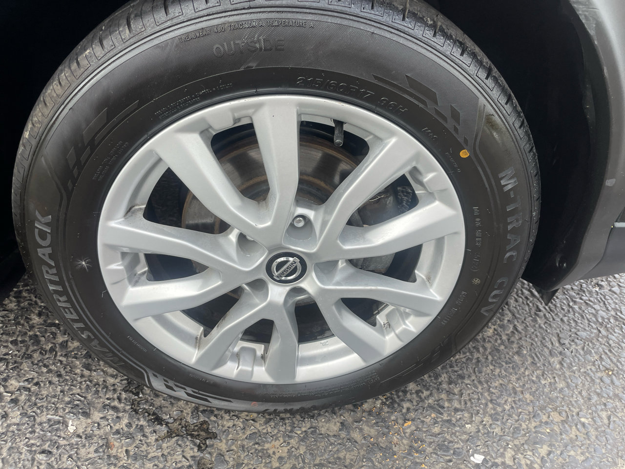 Used 2022 Nissan Rogue Sport S image 12