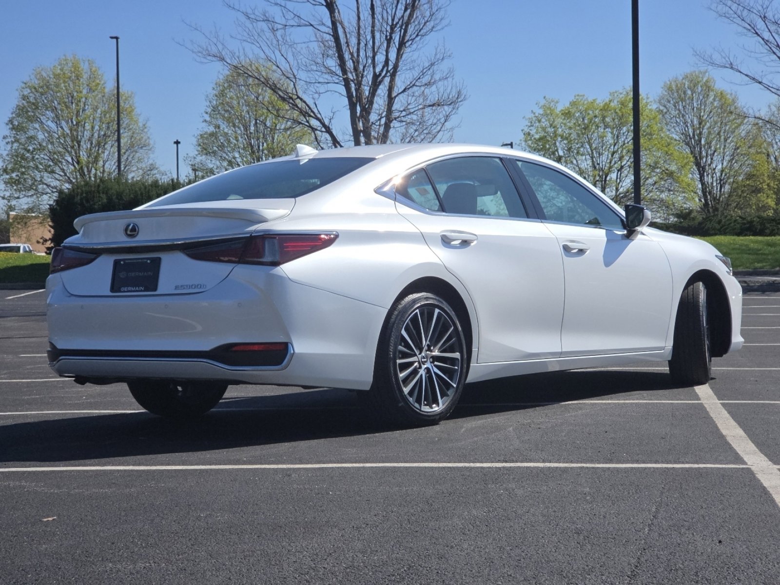 Used 2025 Lexus ES 300h w/ Premium Package FWD image 21