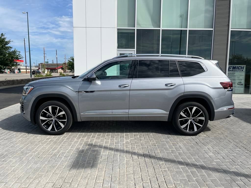 New 2025 Volkswagen Atlas SEL Premium R-Line image 2