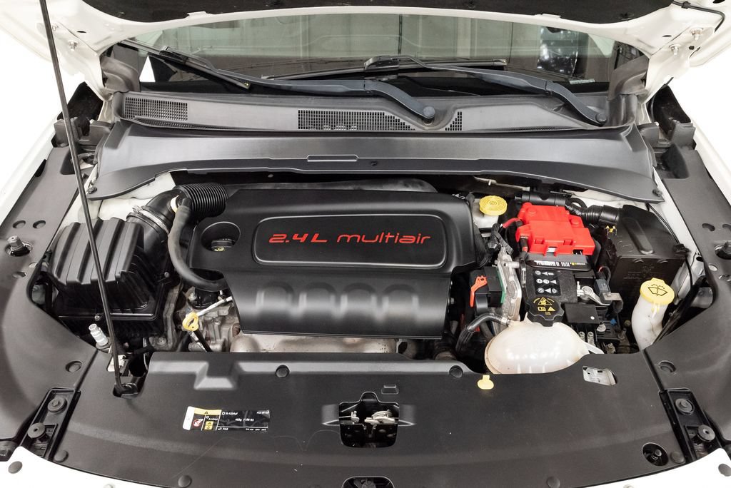 Used 2019 Jeep Compass Limited AWD/4WD image 3