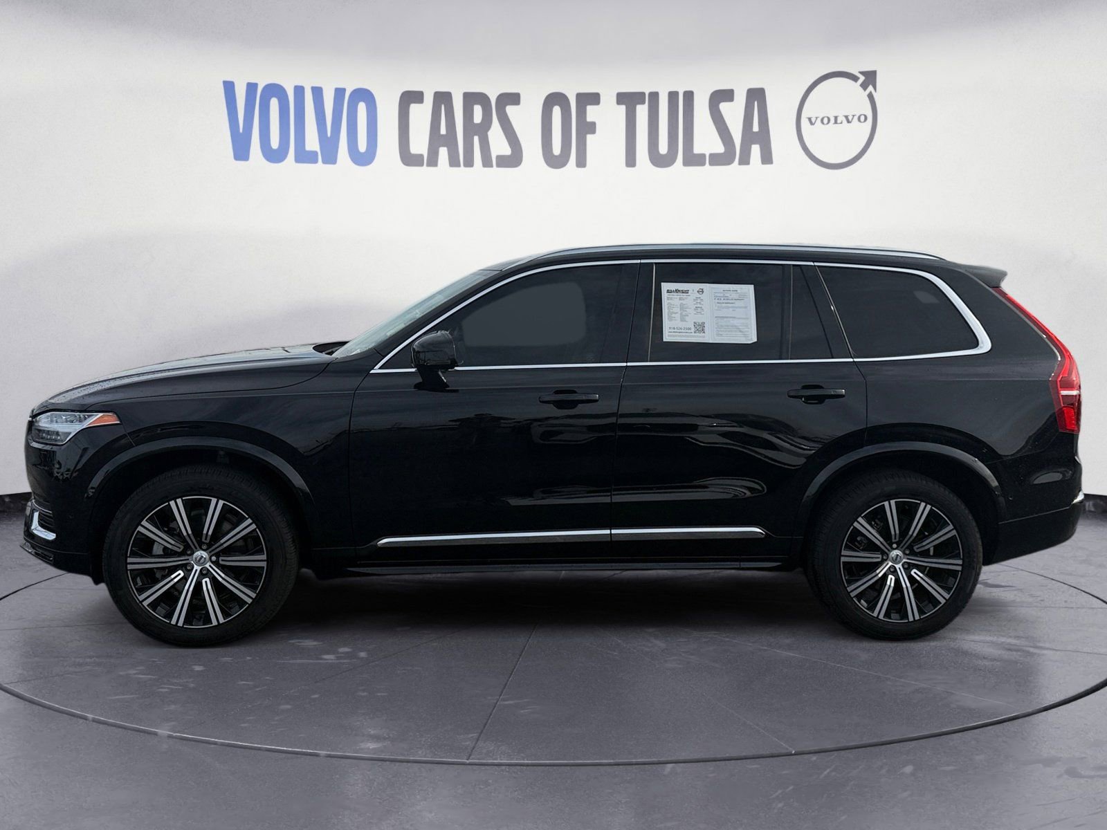New 2025 Volvo XC90 B6 Plus w/ Protection Package Premier image 2