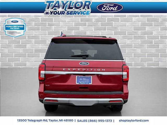 Certified 2022 Ford Expedition XLT image 4