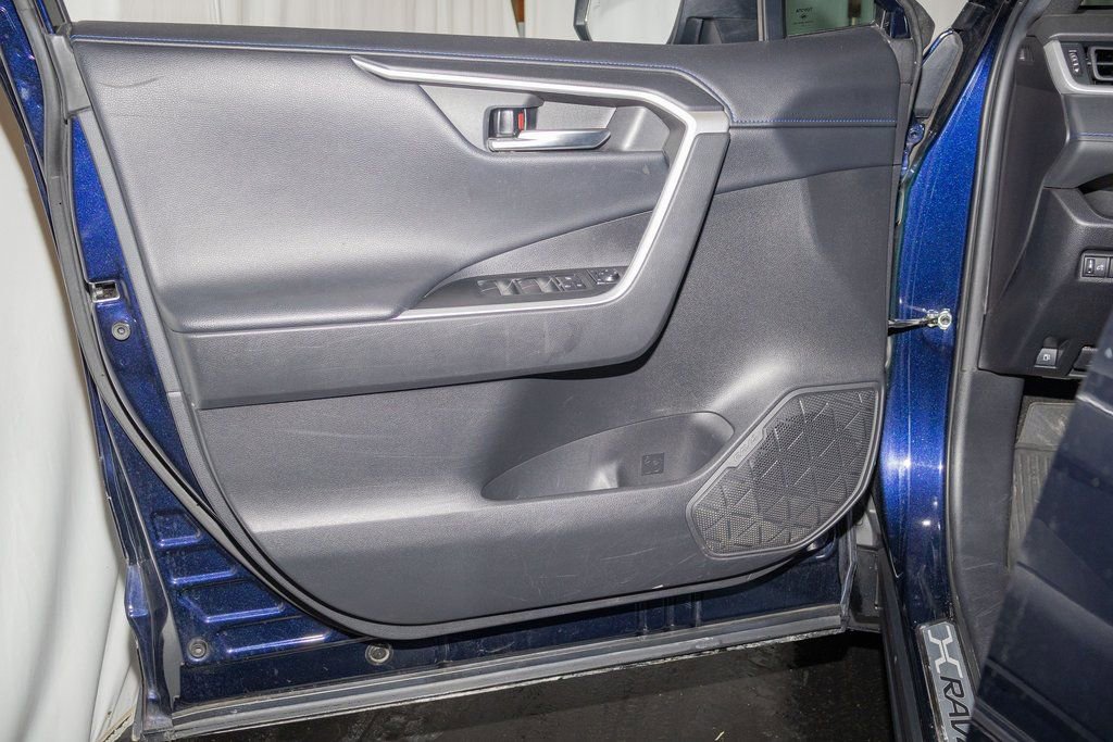 Used 2021 Toyota RAV4 XSE image 10