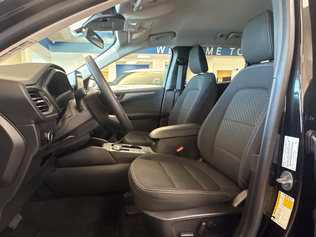 Used 2023 Ford Escape Active AWD/4WD image 18