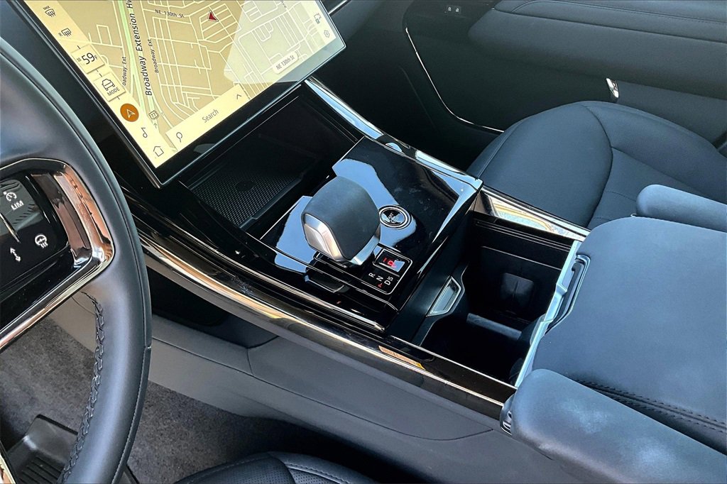 Certified 2025 Land Rover Range Rover Sport SE image 14