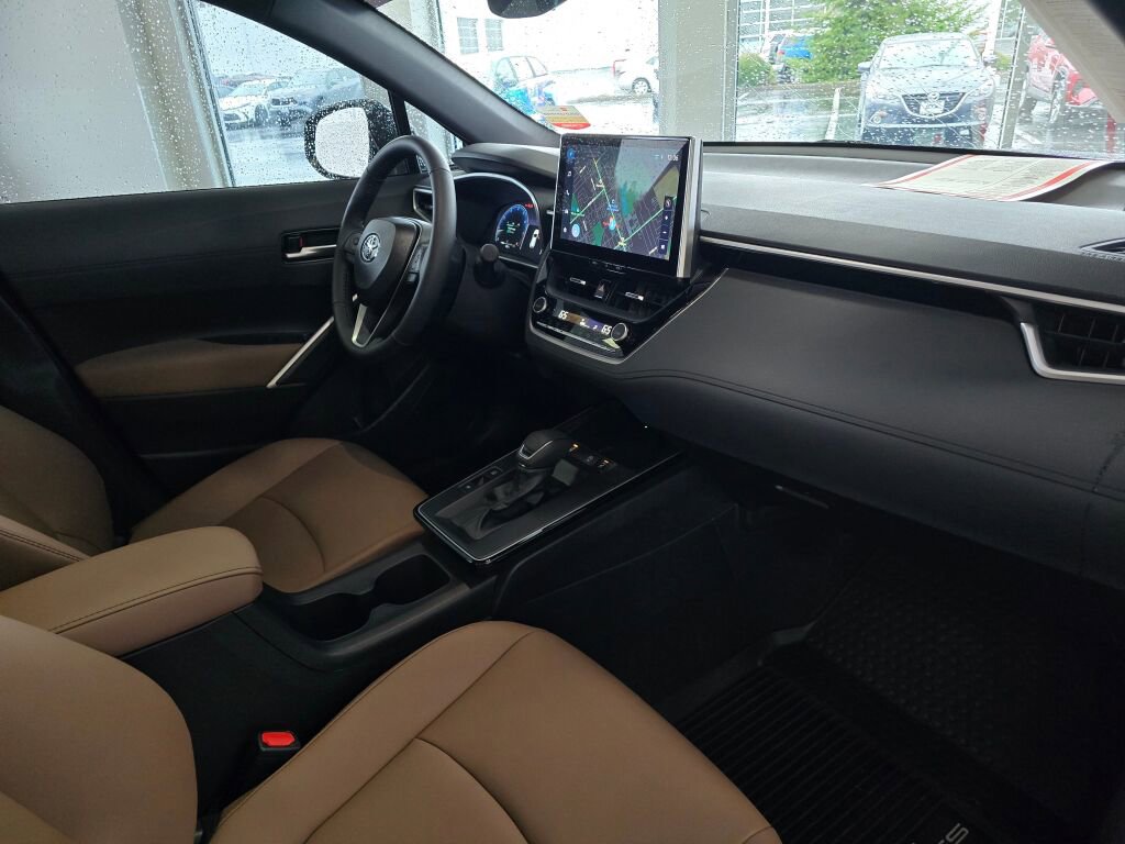 Used 2026 Toyota Corolla Cross XLE w/ Convenience Package image 44