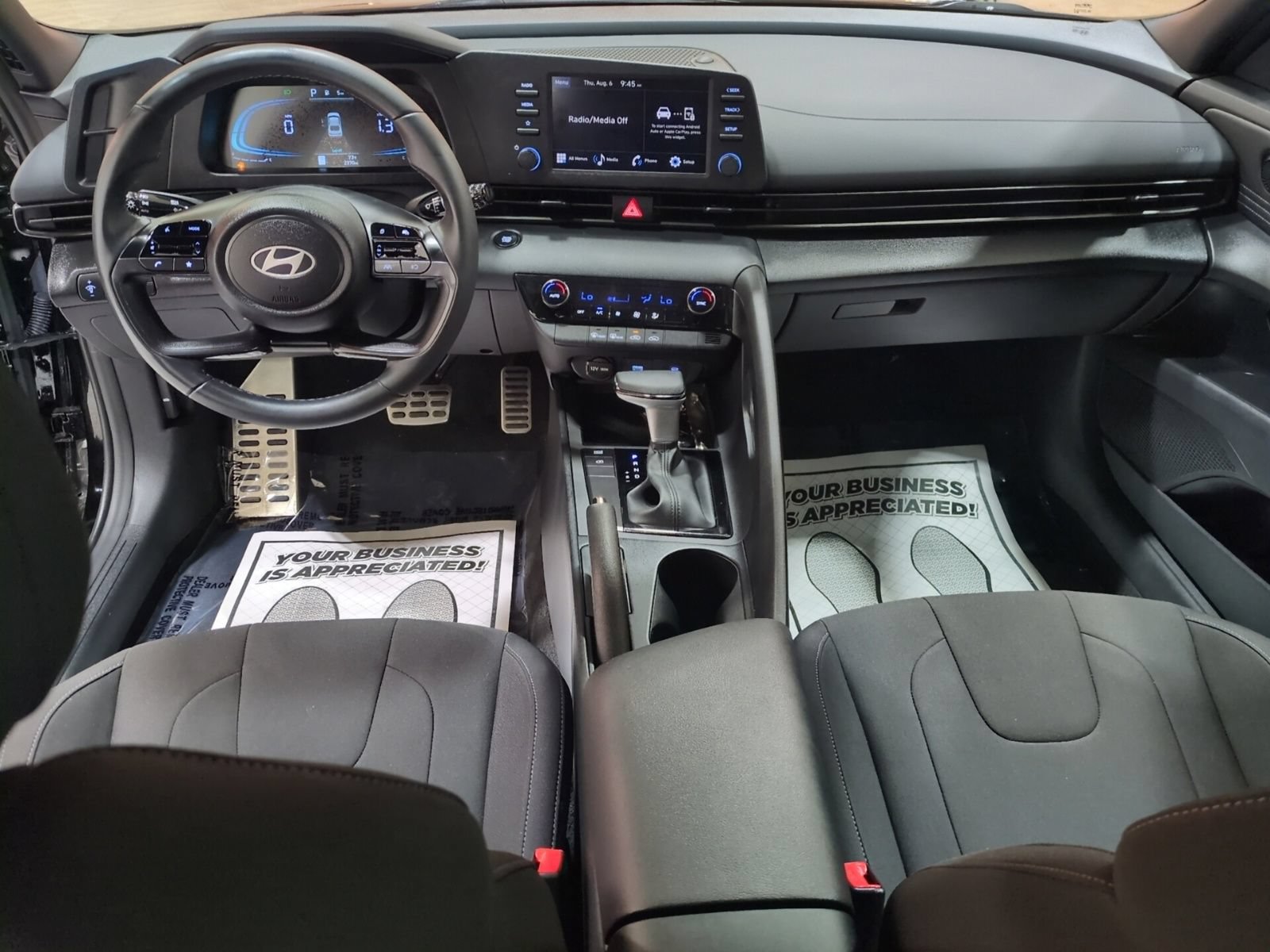 Certified 2025 Hyundai Elantra Sport FWD image 14