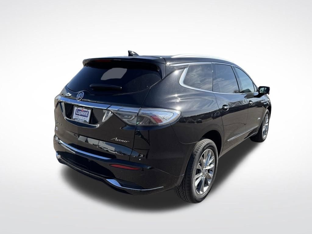 Used 2023 Buick Enclave Avenir image 4
