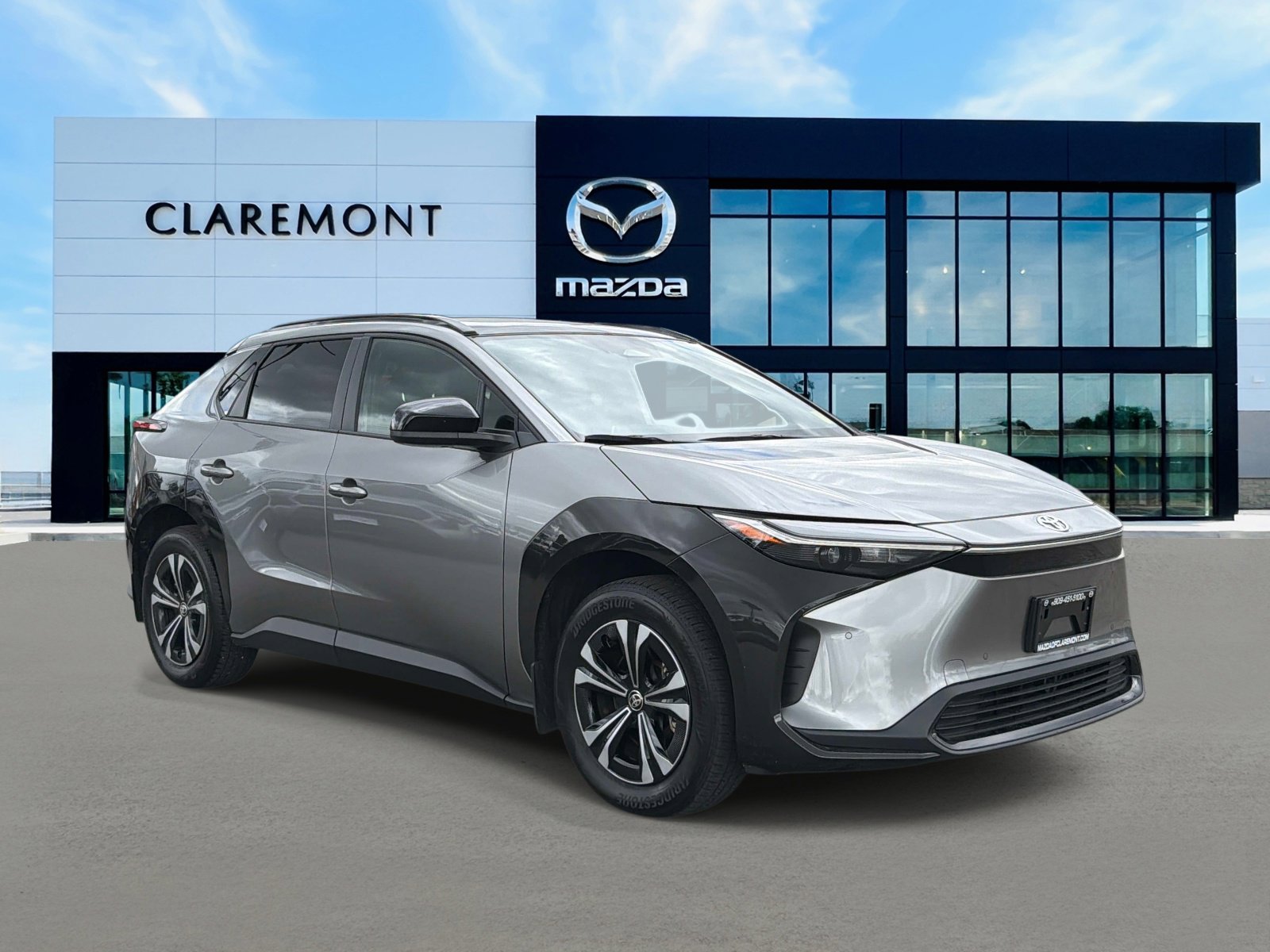 Used 2025 Toyota bZ4X FWD w/ Weather Package image 1