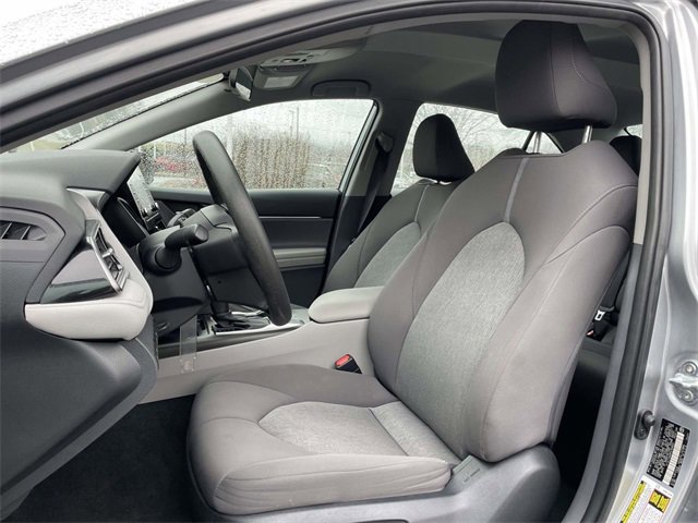 Used 2023 Toyota Camry LE image 19