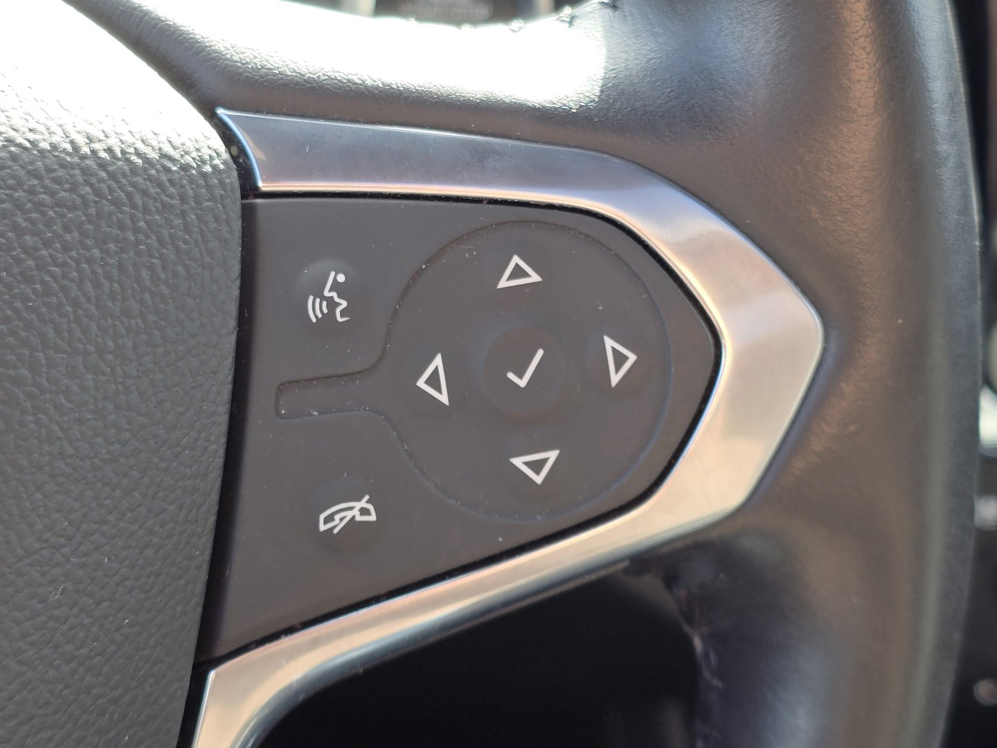 Used 2022 Chevrolet Traverse High Country image 18