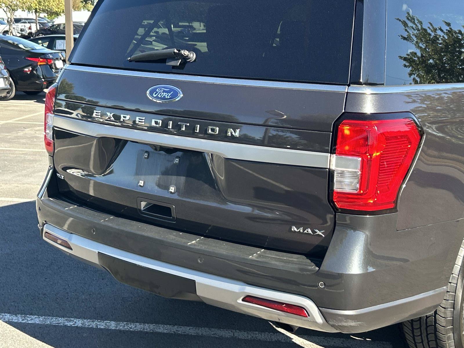 Used 2024 Ford Expedition Max XLT RWD image 13