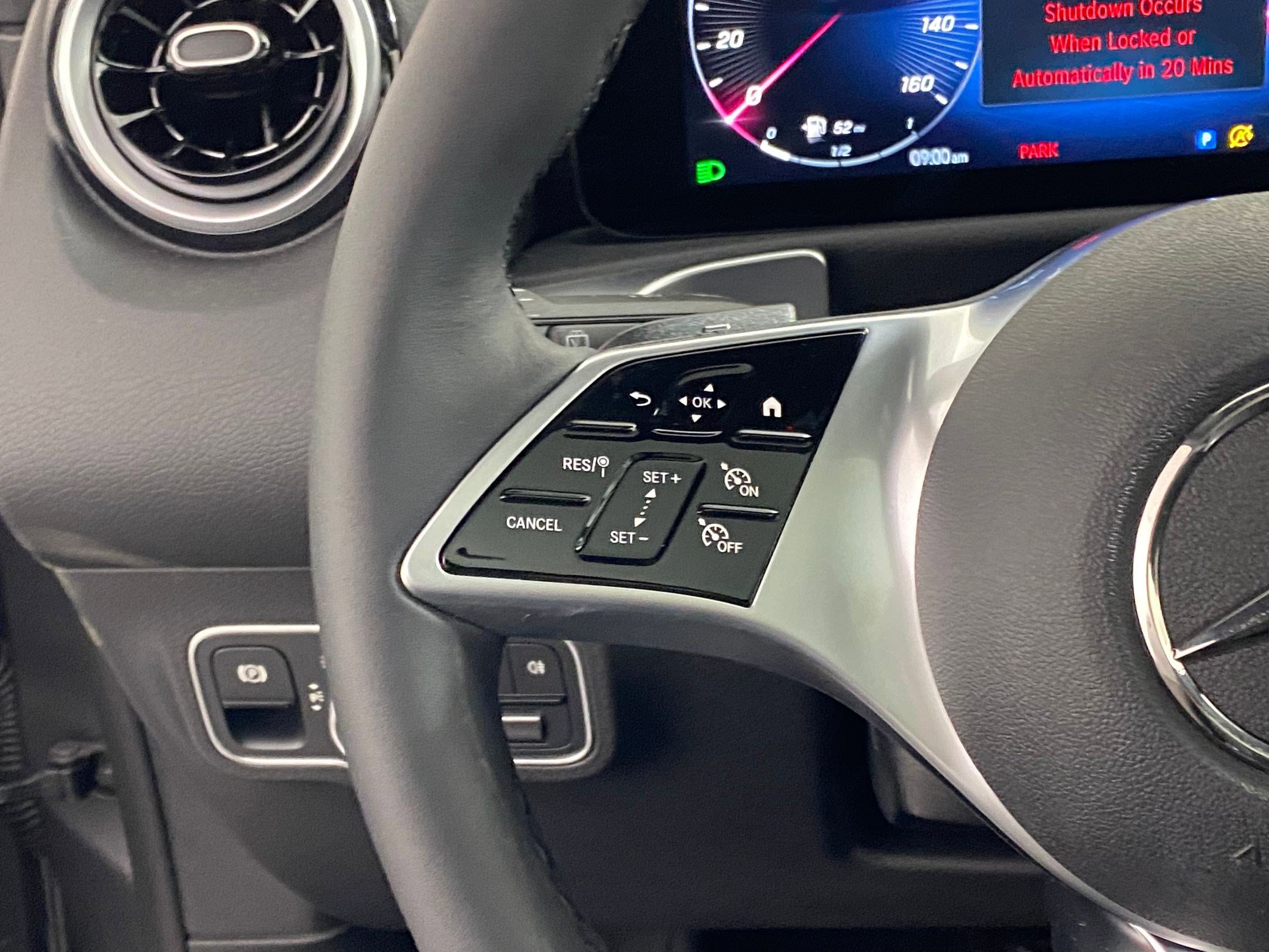 Used 2026 Mercedes-Benz GLB 250 4MATIC image 18