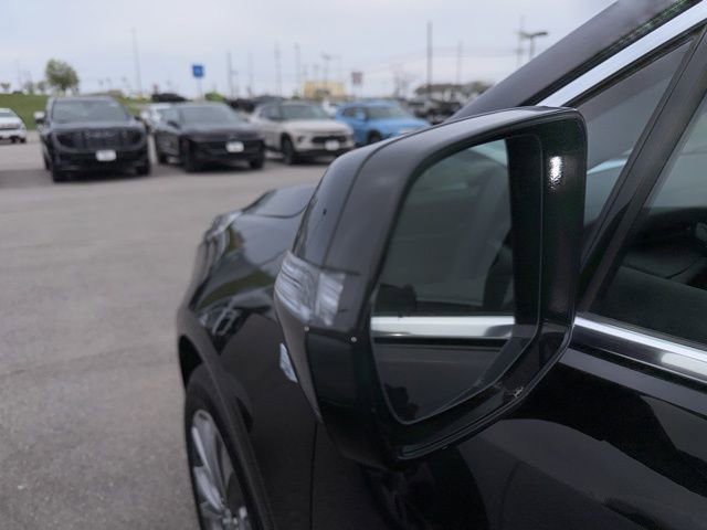 Used 2025 Cadillac XT5 Premium Luxury AWD/4WD image 22