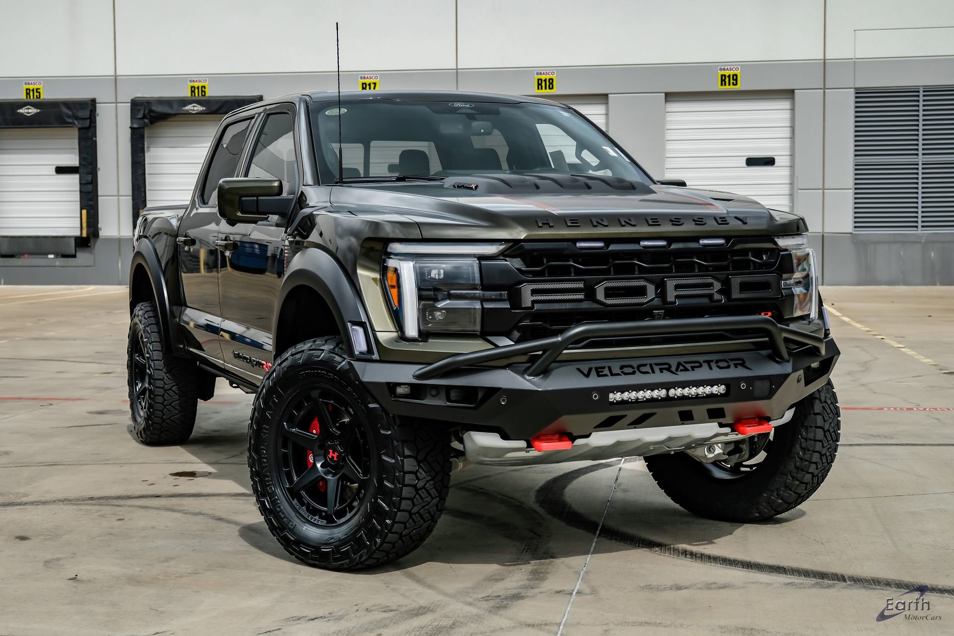 Used 2026 Ford F150 Raptor w/ Equipment Group 803A Raptor R AWD/4WD image 28