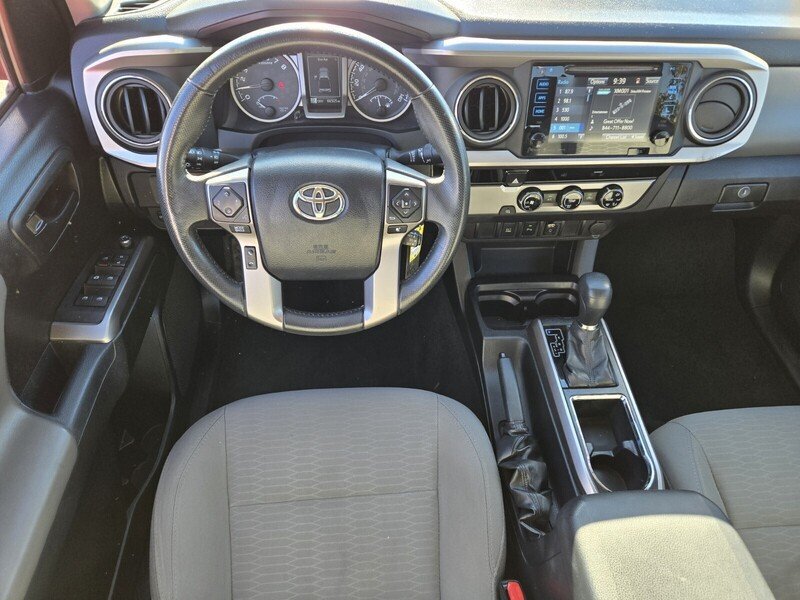 Used 2017 Toyota Tacoma SR5 RWD image 13