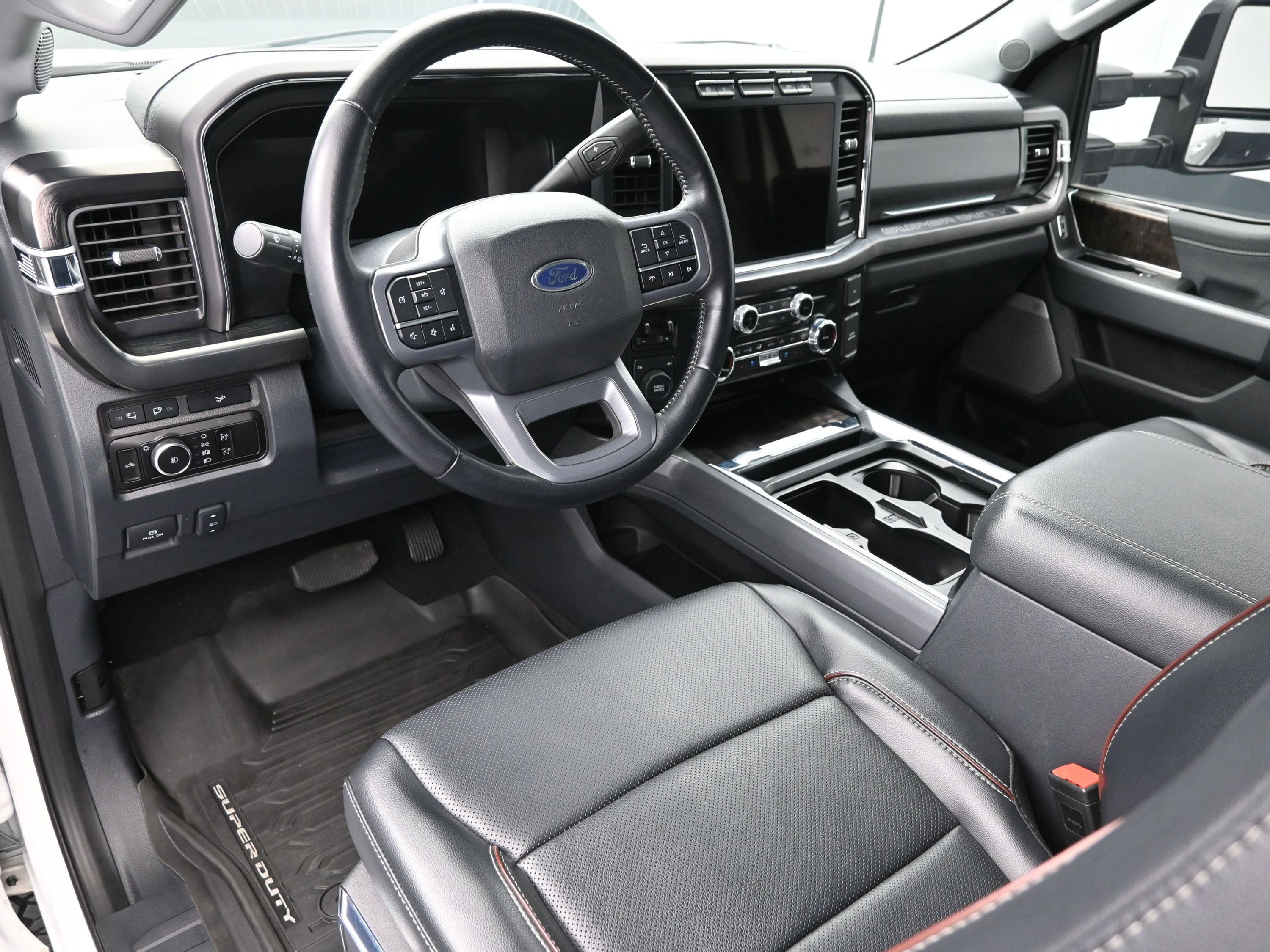 Used 2024 Ford F250 Lariat w/ Sport Appearance Package image 22