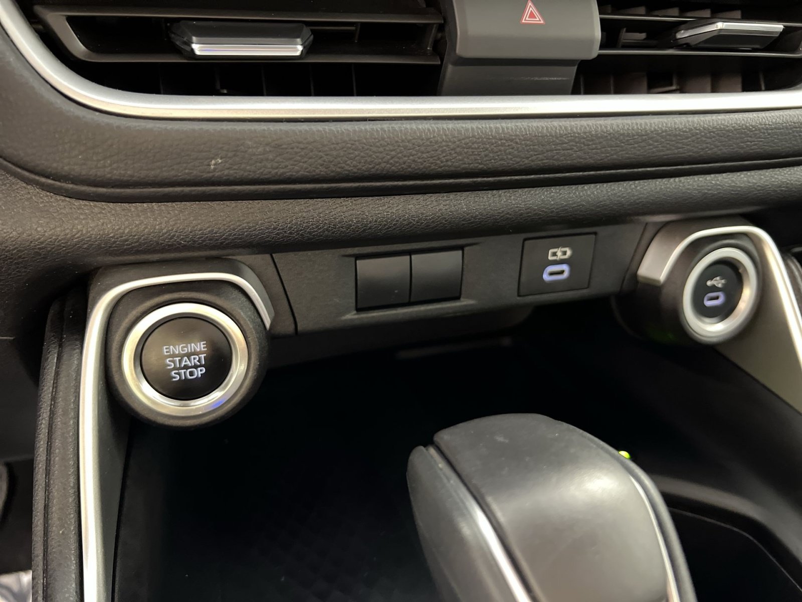 Used 2025 Toyota Grand Highlander AWD image 34
