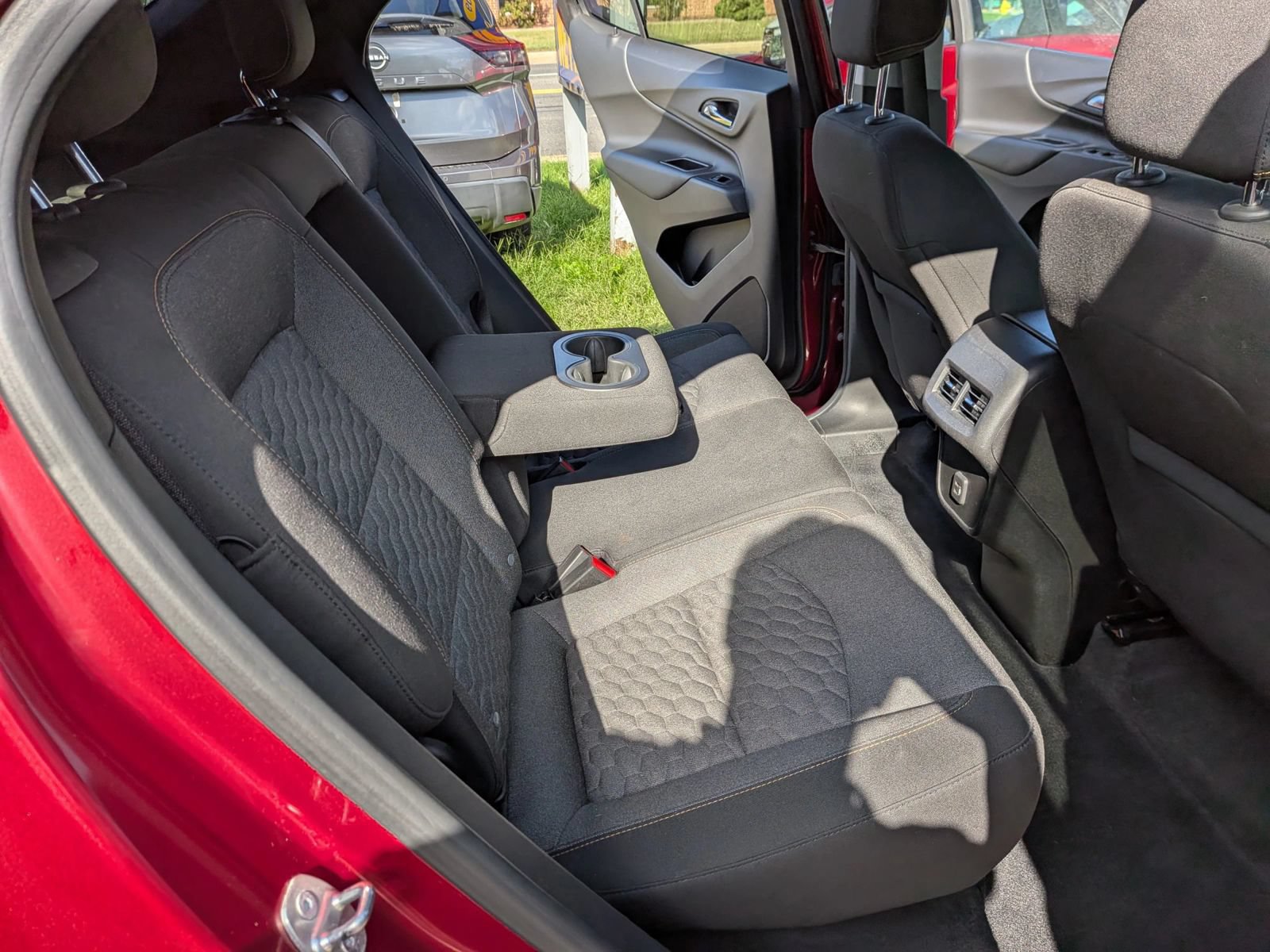 Used 2020 Chevrolet Equinox LT AWD/4WD image 37