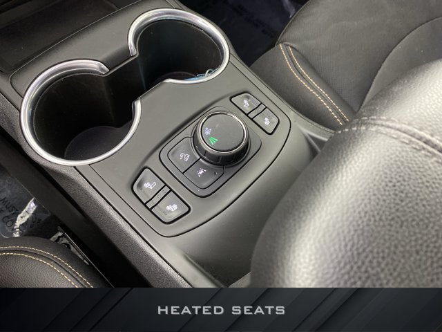 Used 2021 GMC Terrain SLT w/ Infotainment Package II FWD image 7