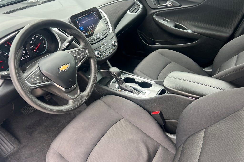 Used 2024 Chevrolet Malibu LT image 7