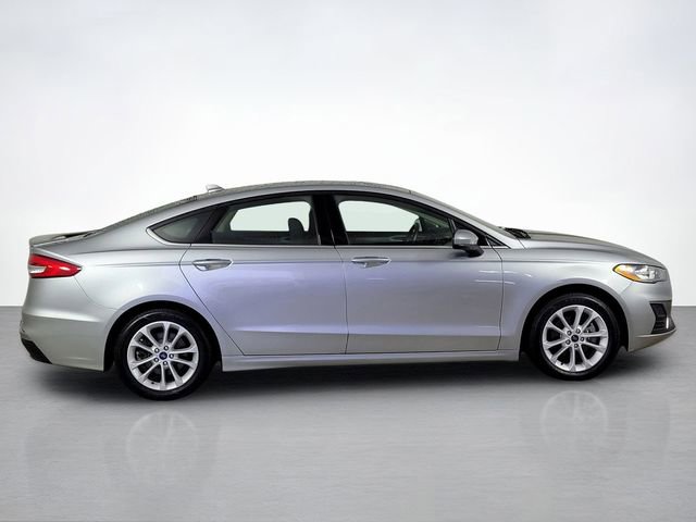 Certified 2020 Ford Fusion SE image 2