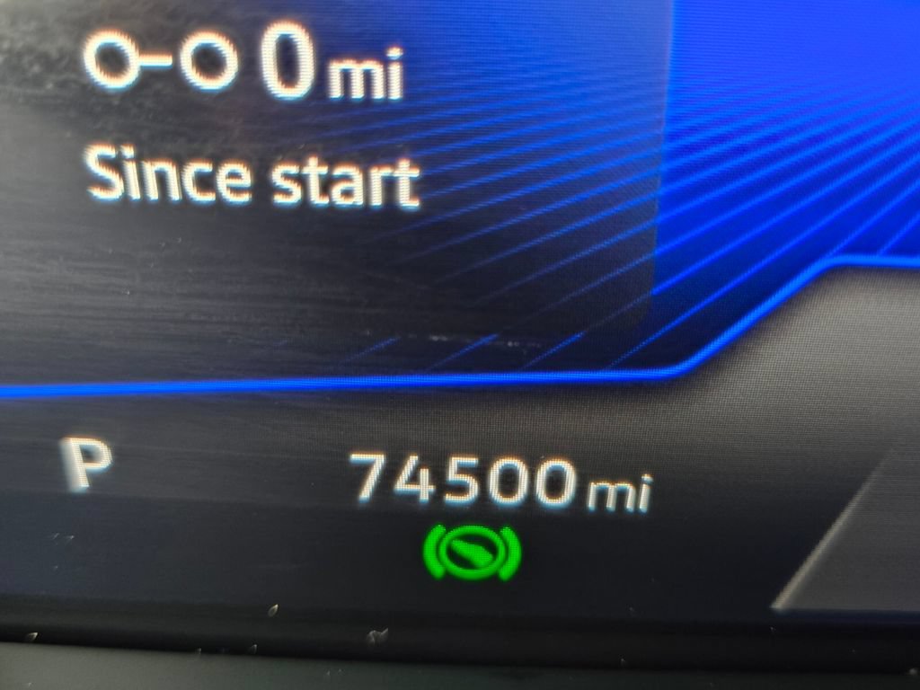 Certified 2024 Volkswagen Taos S FWD image 21