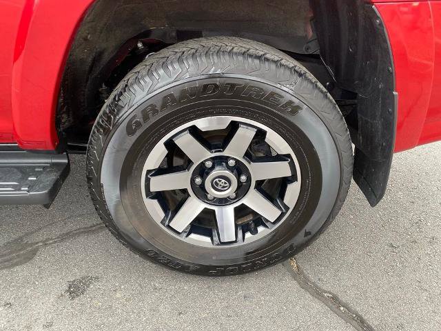 Used 2024 Toyota 4Runner TRD Off-Road Premium image 30