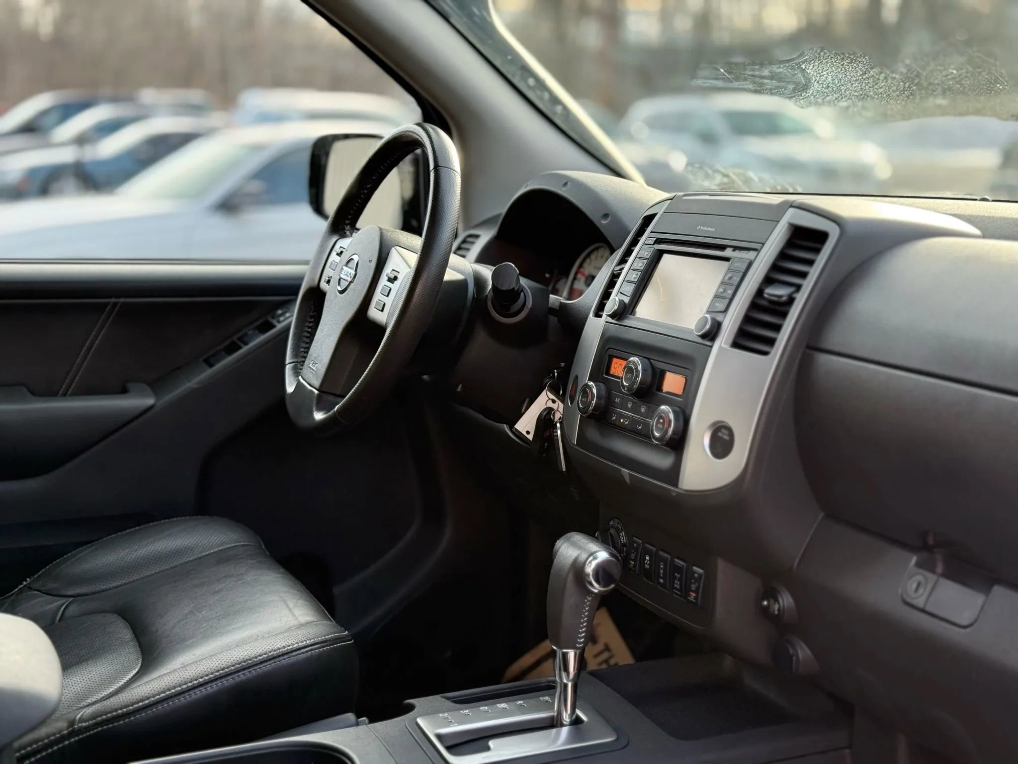 Used 2017 Nissan Frontier PRO-4X w/ Pro-4x Luxury Package image 48