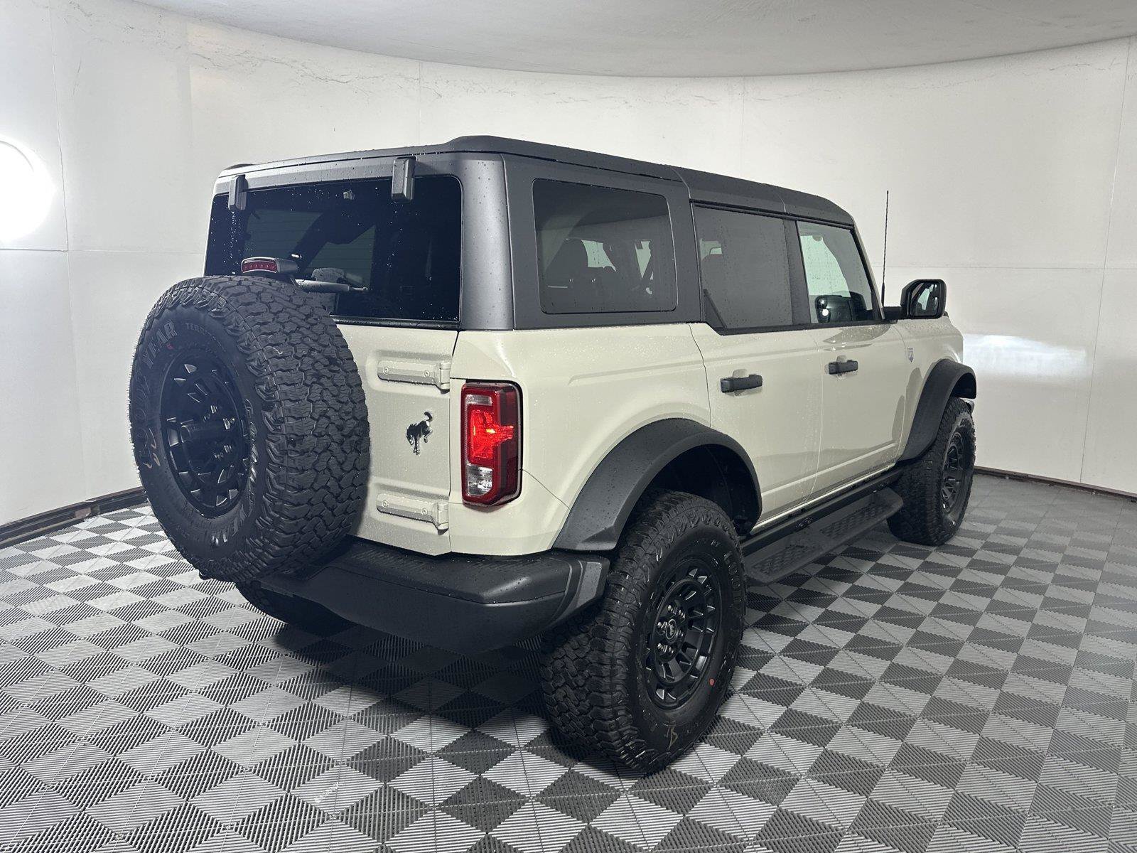 New 2026 Ford Bronco Big Bend w/ Black Diamond Package AWD/4WD image 7