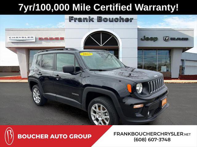 Certified 2023 Jeep Renegade Latitude w/ Premium Group AWD/4WD image 1