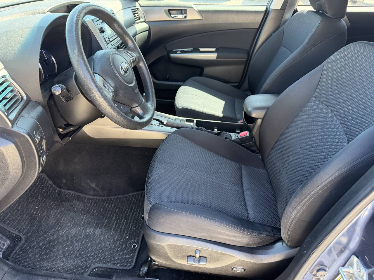 Used 2012 Subaru Forester 2.5X Premium w/ All-Weather Pkg AWD/4WD image 14