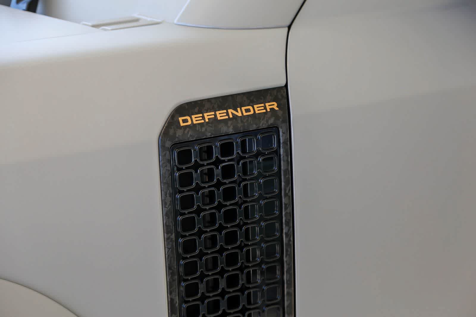 New 2026 Land Rover Defender 110 OCTA AWD/4WD image 10