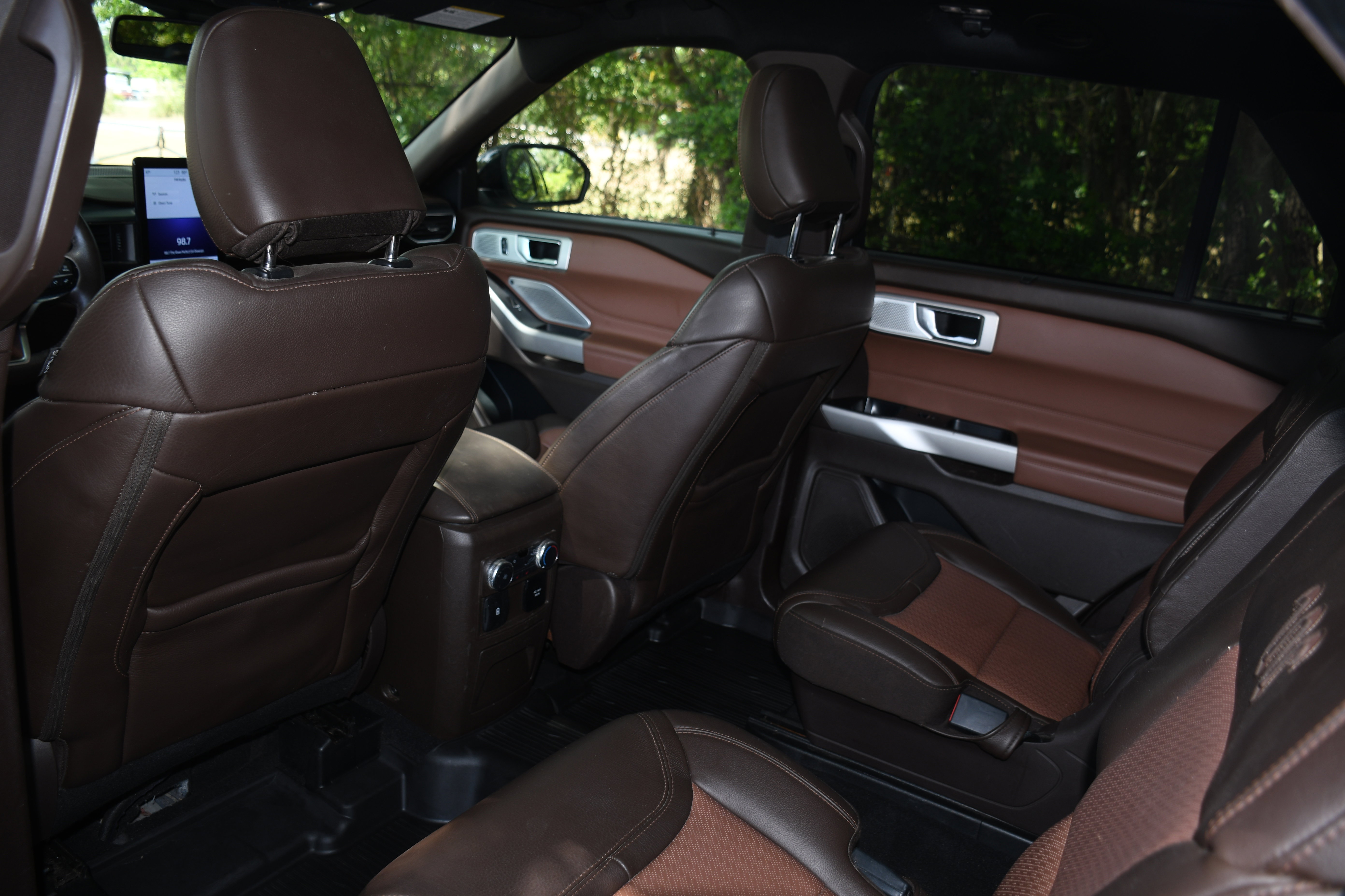 Used 2022 Ford Explorer King Ranch w/ Class IV Trailer Tow Package RWD image 17