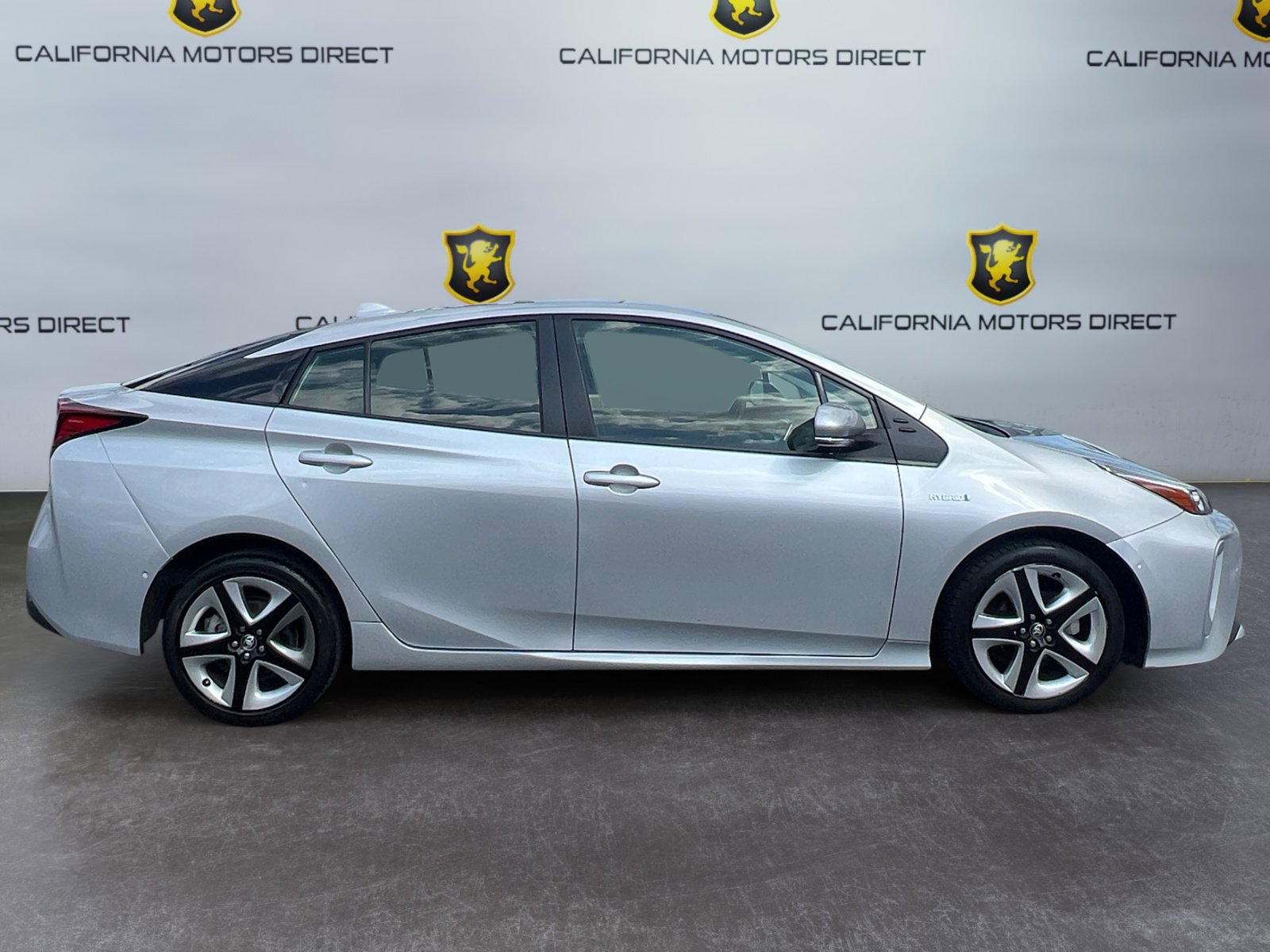 Used 2022 Toyota Prius XLE FWD image 6